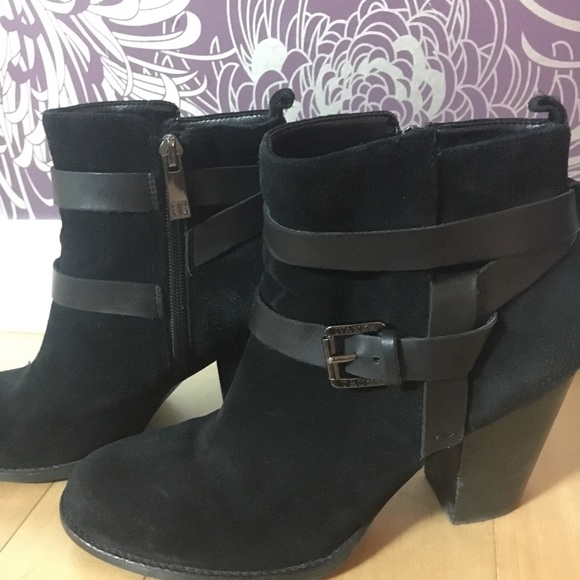 Ivanka Trump black booties size 8 - Picture 2 of 5